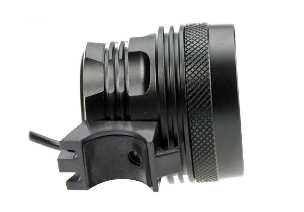 7x CREE XM-L T6 9800LM