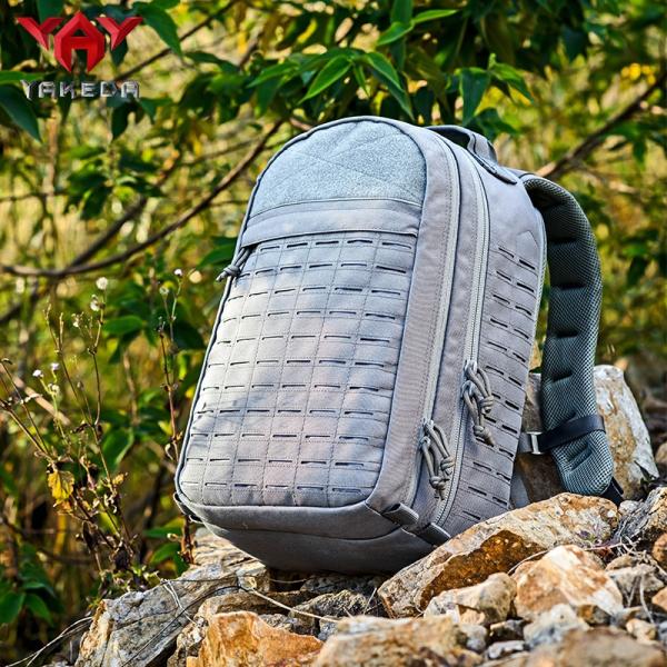 YAKEDA Militärischer Taktischer EDC Rucksack mit MOLLE Panel